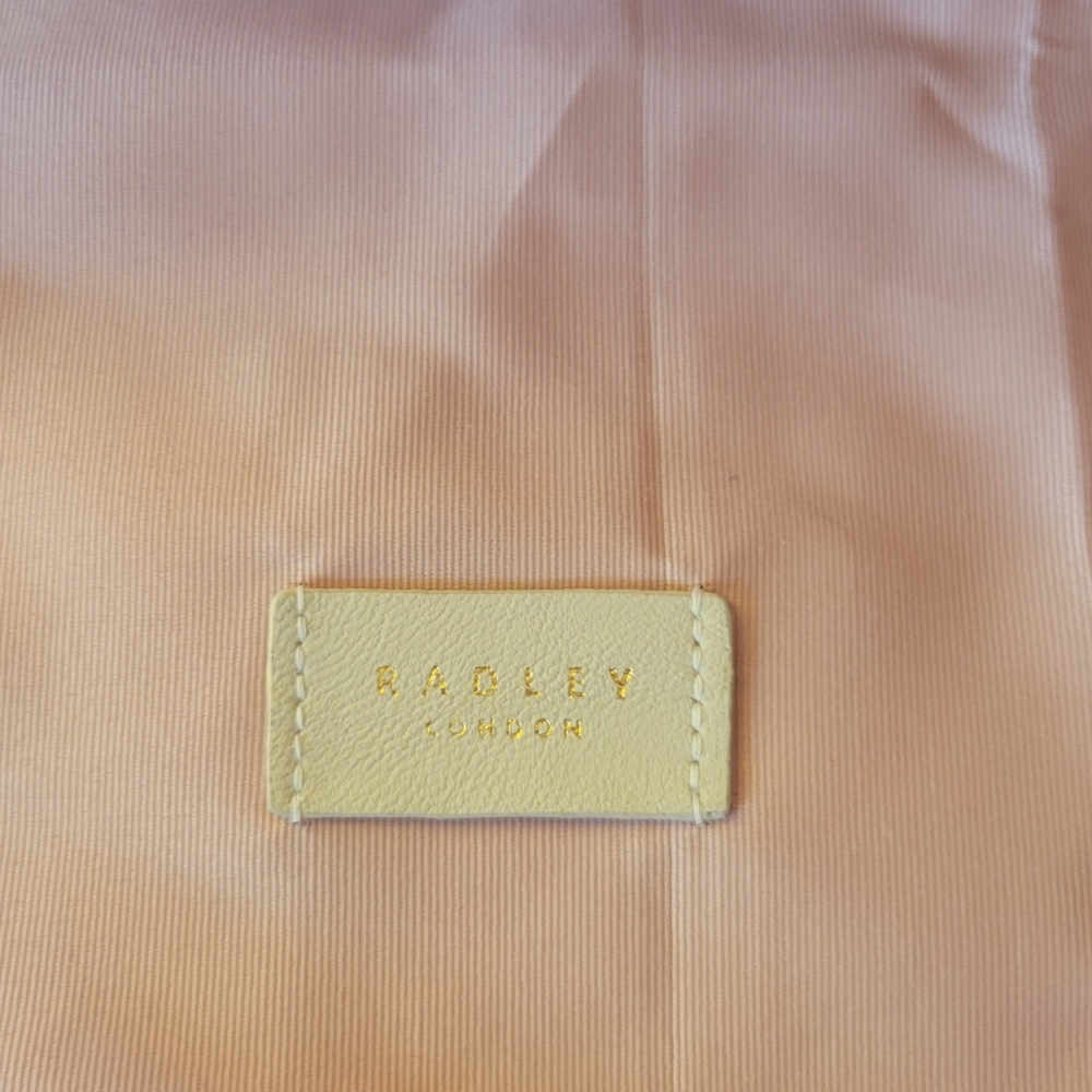 Radley London Dukes Place Purple Crossbody Bag with Minimalist Design - Picture 4 of 16